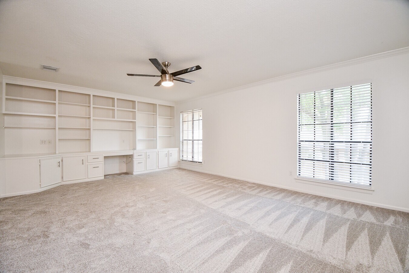 Photo - 3934 Forest Village Dr