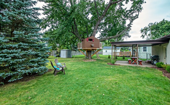 Photo - 710 Clemens Ave