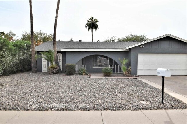 Building Photo - 4713 W Cochise Dr