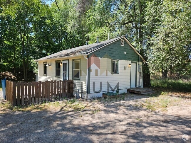 Building Photo - 1417.5 S 2nd St W Rental