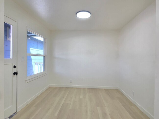 675 Johanna Ave Unidad 1