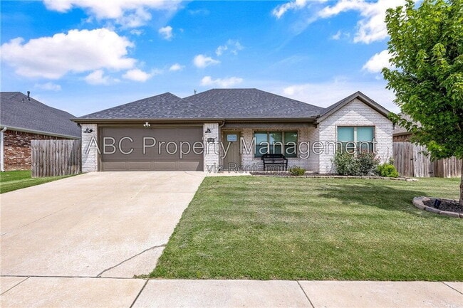 Building Photo - 1038 Jameson St