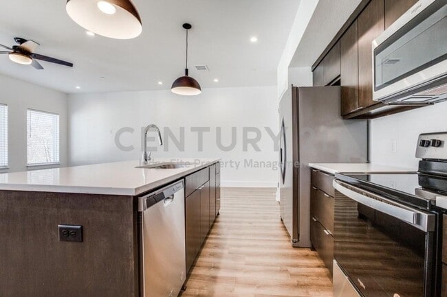 Photo - Contemporary 1/1 Apartment in Waxahachie For Rent! Unit 106