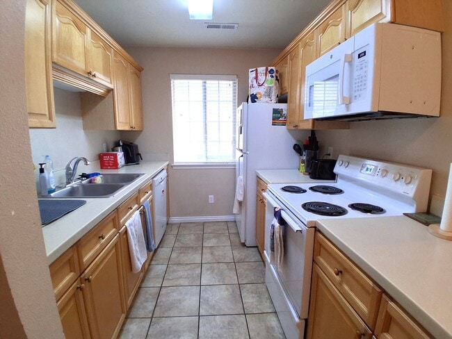 Photo - 577 N 100 W St