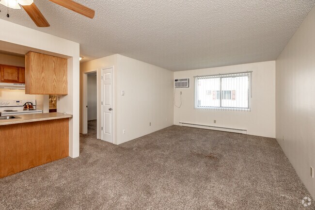 1BR, 1BA - 700SF - Living Room