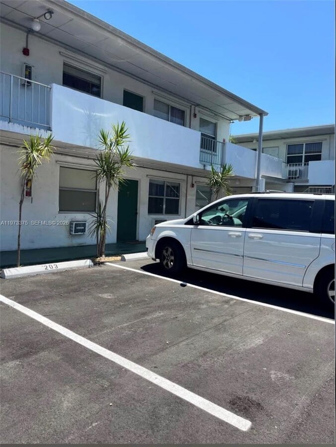 Photo - 3211 SW 44th St Unidad 117