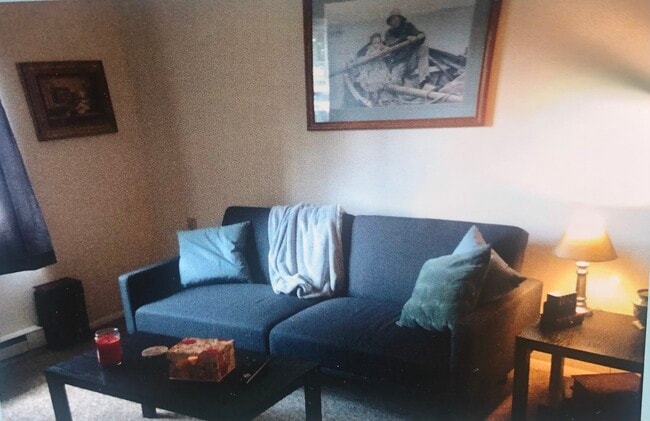 Photo - Castleton Gardens