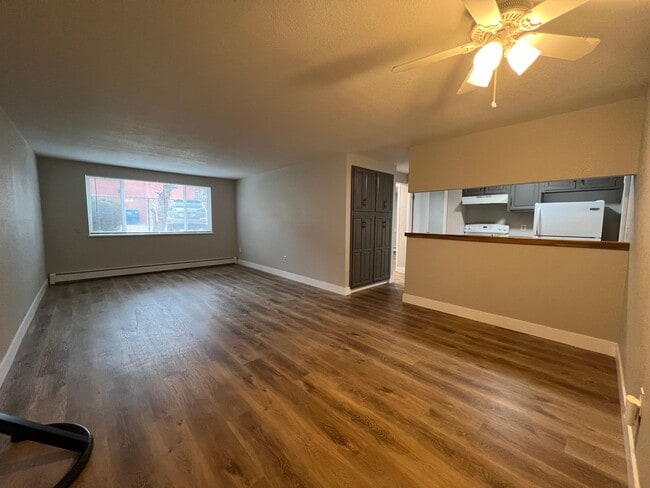 Photo - Mathews634 (KC-DT) Unit A8