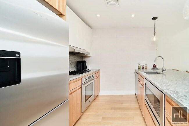 Photo - WEBSTER AVENUE Unit 504