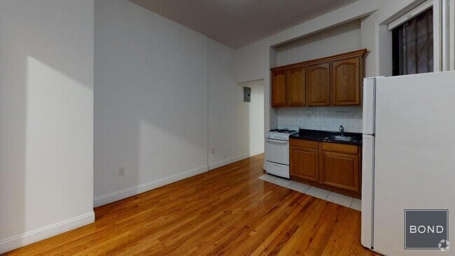 Building Photo - 228 East 36 Street Unit 1C Rental
