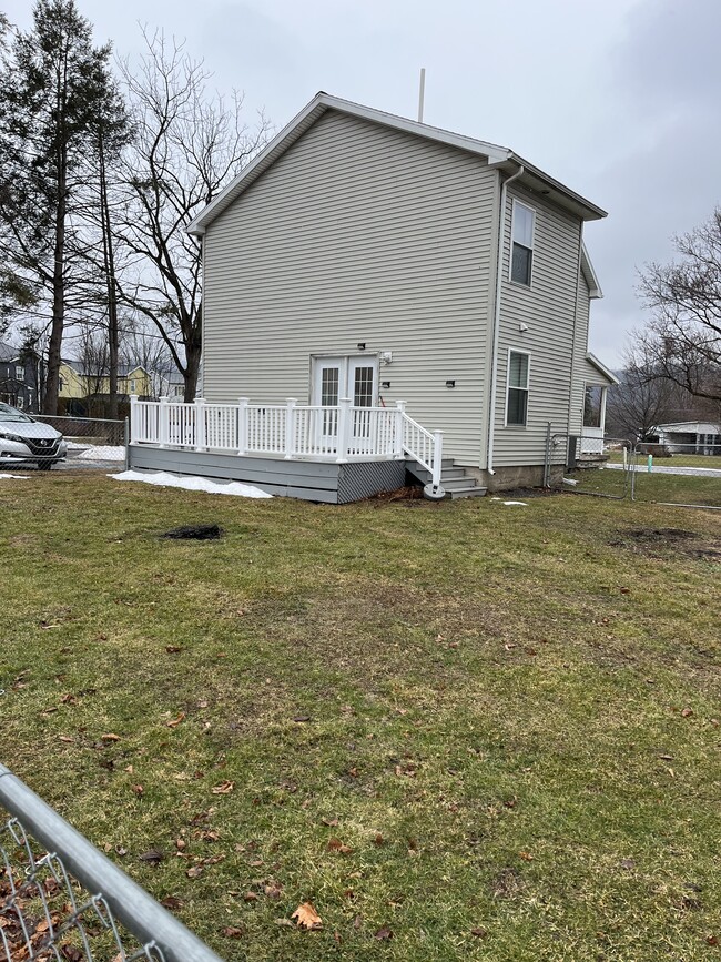 Photo - 428 E Front St