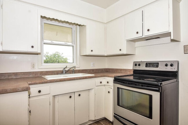 Photo - 2407 Clark Ln Unit A