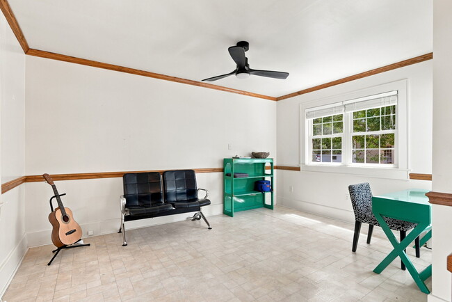 116 Noyes Ave