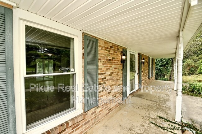 1280 Linwood Ave SW