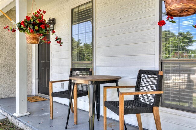 Photo - 186 Hammond Pl Cir