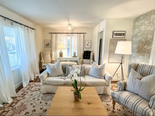 Photo - 4445 6th Ave S