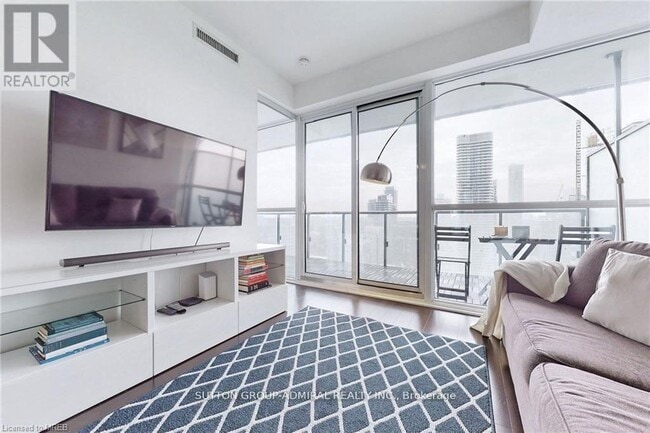 Photo - 15 Grenville St Unit 3706