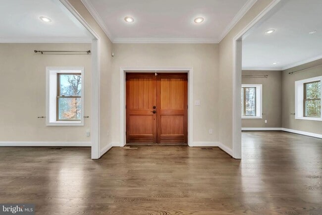 Photo - 6415 Bradley Blvd