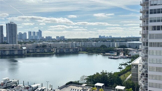 Building Photo - 18061 Biscayne Blvd Unit 1203