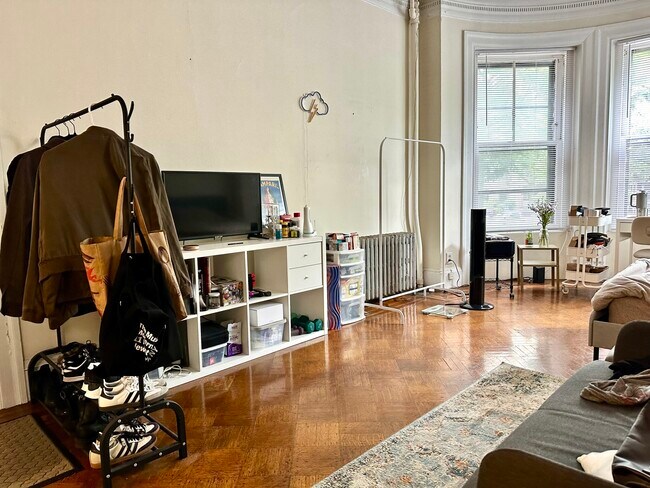 Photo - 1069 Beacon St Unit 2