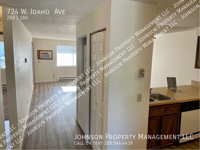 724 W Idaho Ave