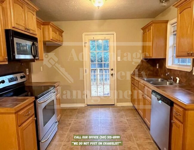 Photo - 50 Whispering Wind Cir