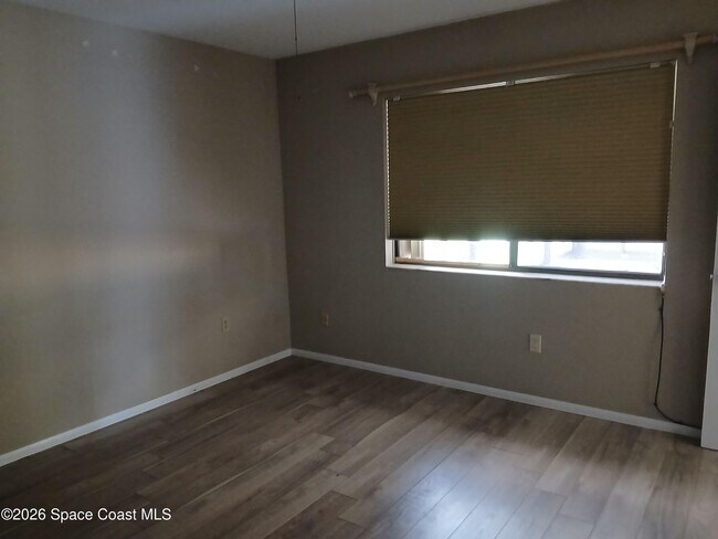 Photo - 1687 Avery Rd NE