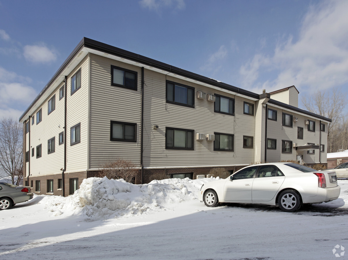 Mark Court Apartments - Mark Court Apartments