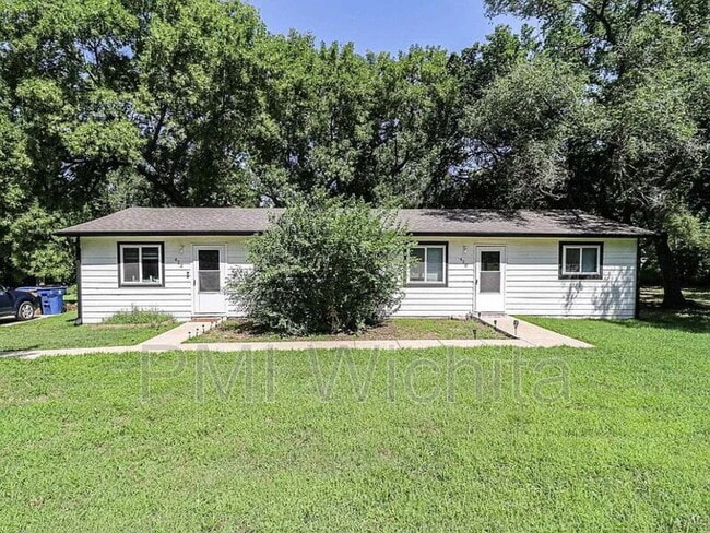 Building Photo - 420 W Mahoney Dr Rental