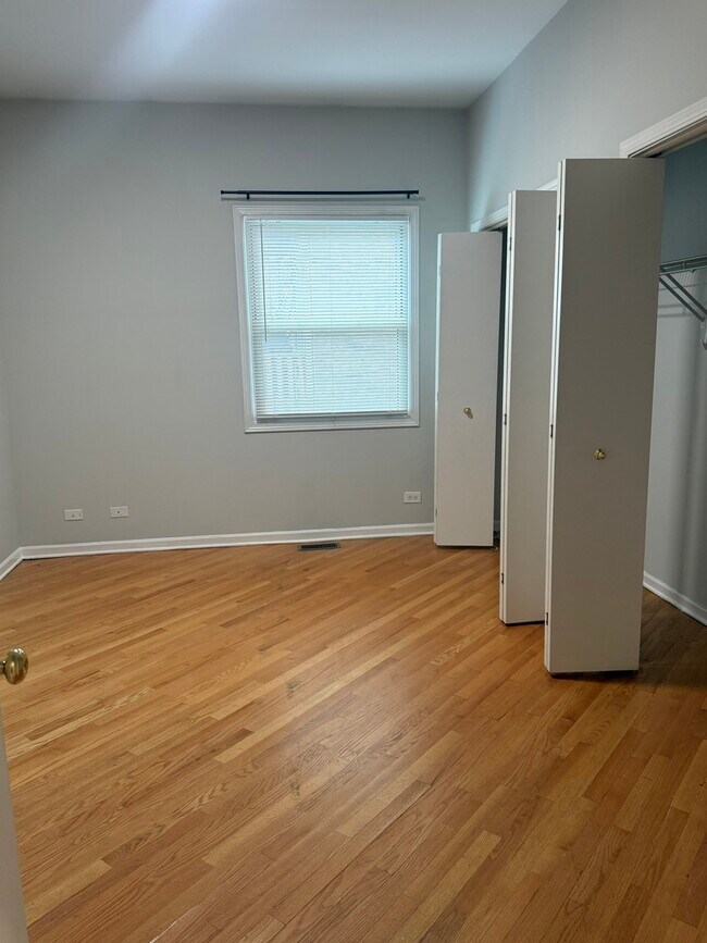 Photo - 1514 N Wood St Unit 1N