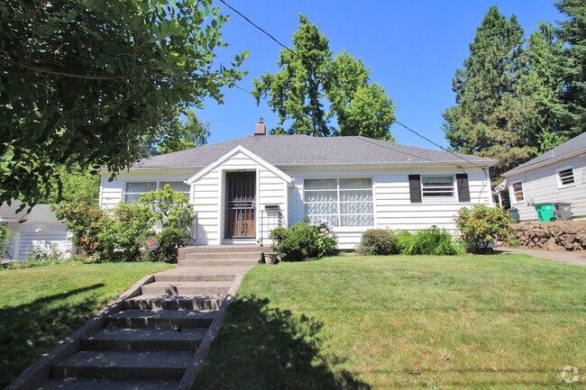 Building Photo - 8111 SW 8th Ave Rental