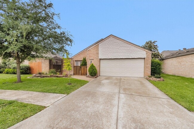 Photo - 11634 Southlake Dr