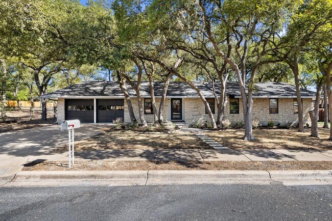 Building Photo - 2008 Matthews Ln