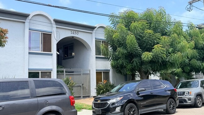 Building Photo - 1450 Iris Ave Unit 29
