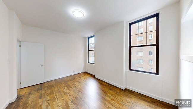 Building Photo - 985 Lexington Ave Unit 3R Rental