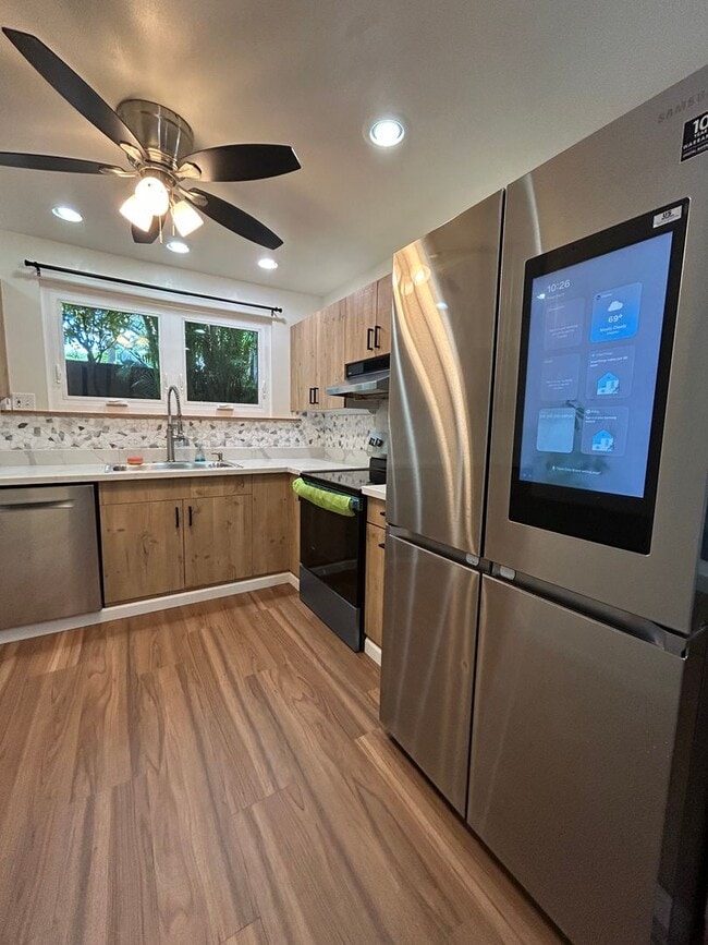 Photo - Available on 05/05/26, 1170 sq ft, 3 Bedrooms, 1.5 Baths, 2 Assigned Parking at Palehua Hale in M... Unit 2