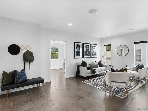 Photo - 4825 Biona Dr