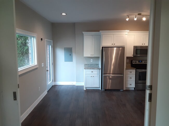 Building Photo - 5134 Belmore Manor Ct Unit 2 Rental