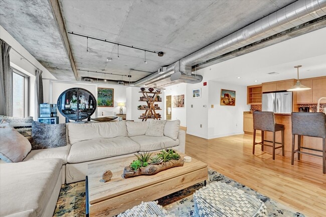 Photo - 850 Aliceanna St Unidad 603