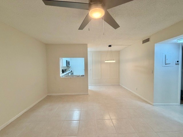 Building Photo - 819 Twin Lakes Dr Unit 819
