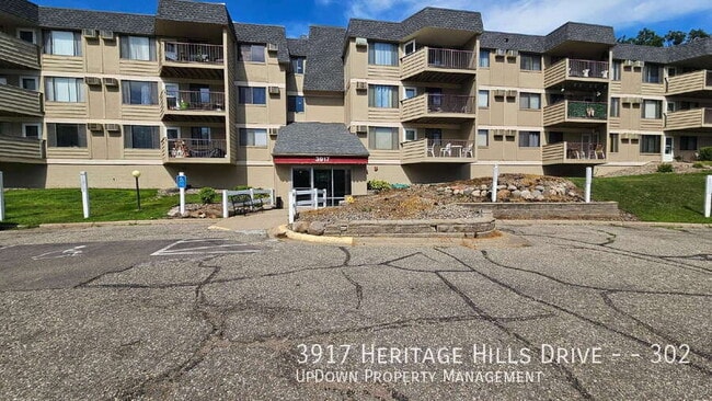 Building Photo - 3917 Heritage Hills Dr