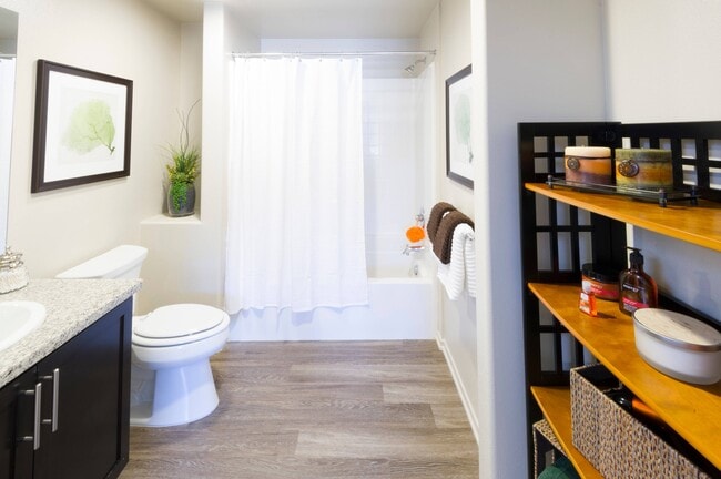 Photo - Viano at Riverwalk