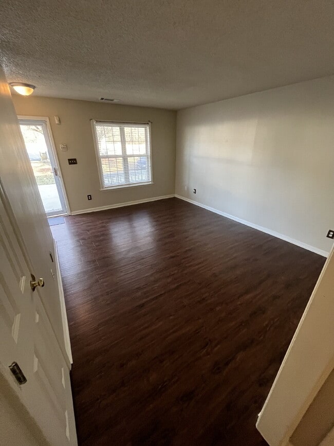 Photo - "Charming 2-Bed, 2-Bath Retreat in High Point's Peaceful Ambassador Court!"