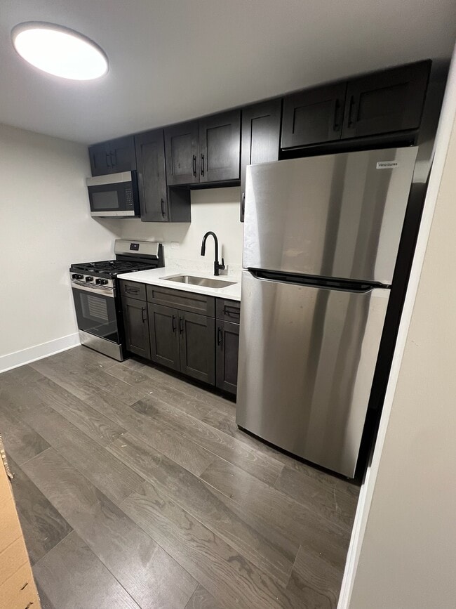 Photo - 8139 S Marshfield Ave Unit g