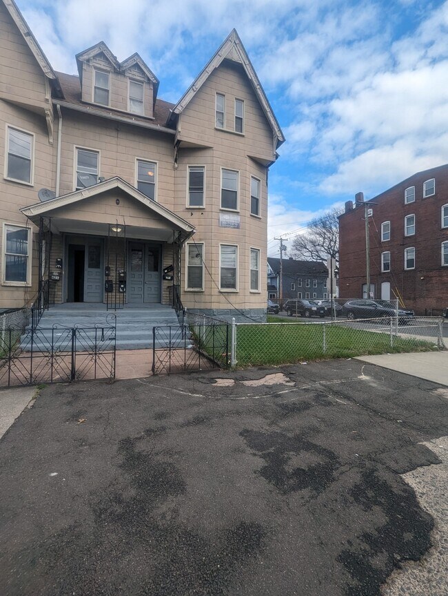 619 Howard Ave Apartments Unit 3 New Haven, CT