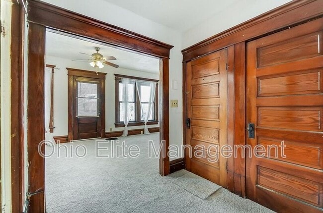 Photo - 888 Studer Ave