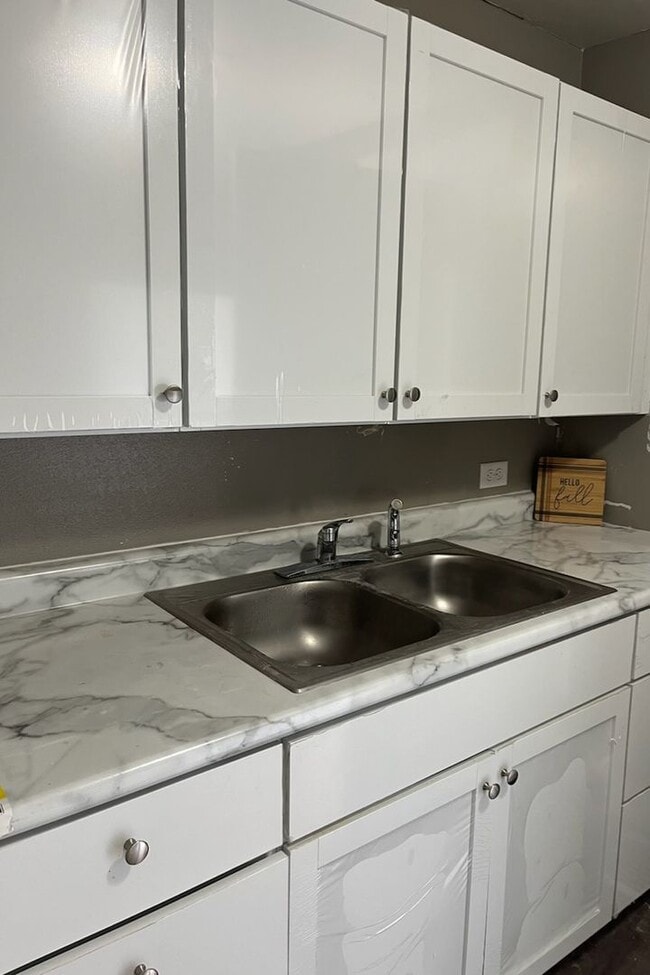 Photo - Updated 1 bedroom 1st floor apartment Unidad 418-C South Union Street