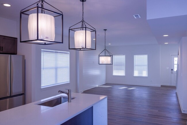 Photo - 19637 W 200th St