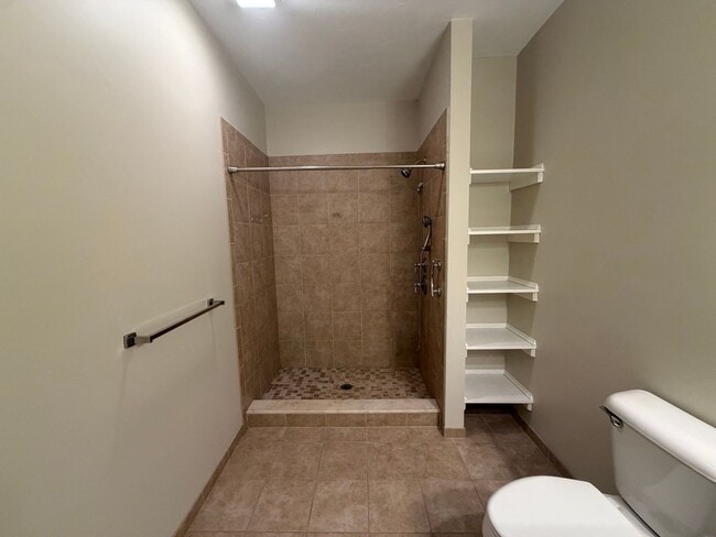 Building Photo - 360 Andover St Unit 2302