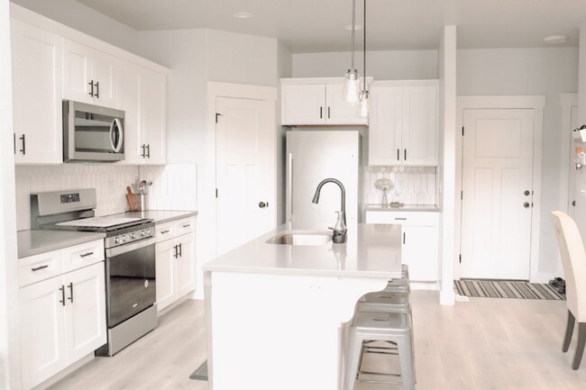 Photo - 2033 N 3860 W